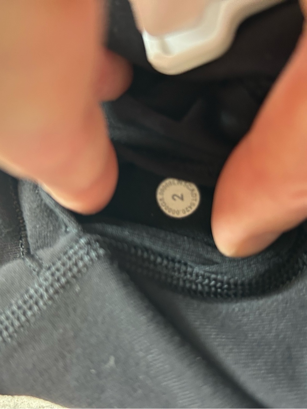 lululemon athletica High-Waist Black Leggings. Size 2 like new no pilling - Picture 6 of 6